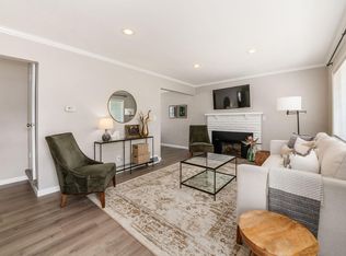 2564 Woodstock Rd, Columbus, OH 43221