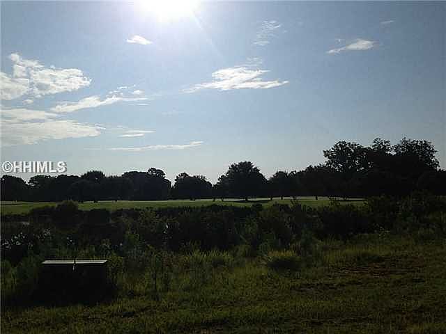 2nd image of 41 Oldfield Way