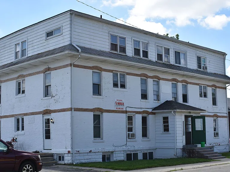 100 S College Ave #5 — Photo 2