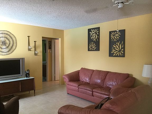 2nd image of 3528 La Mar Ct APT C-2