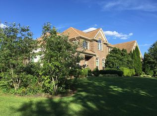 310 Brentford Dr, Louisville, KY 40245