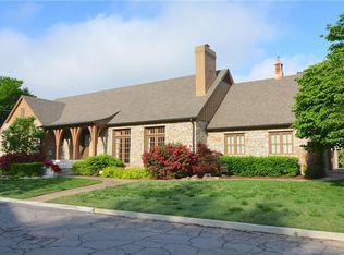 2434 S Norfolk Ave, Tulsa, OK 74114
