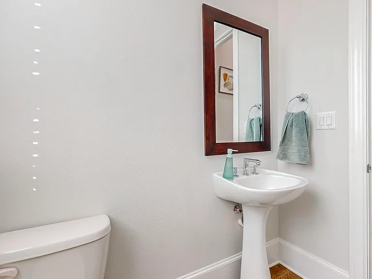 638 Dalton Ln #802 — Photo 33