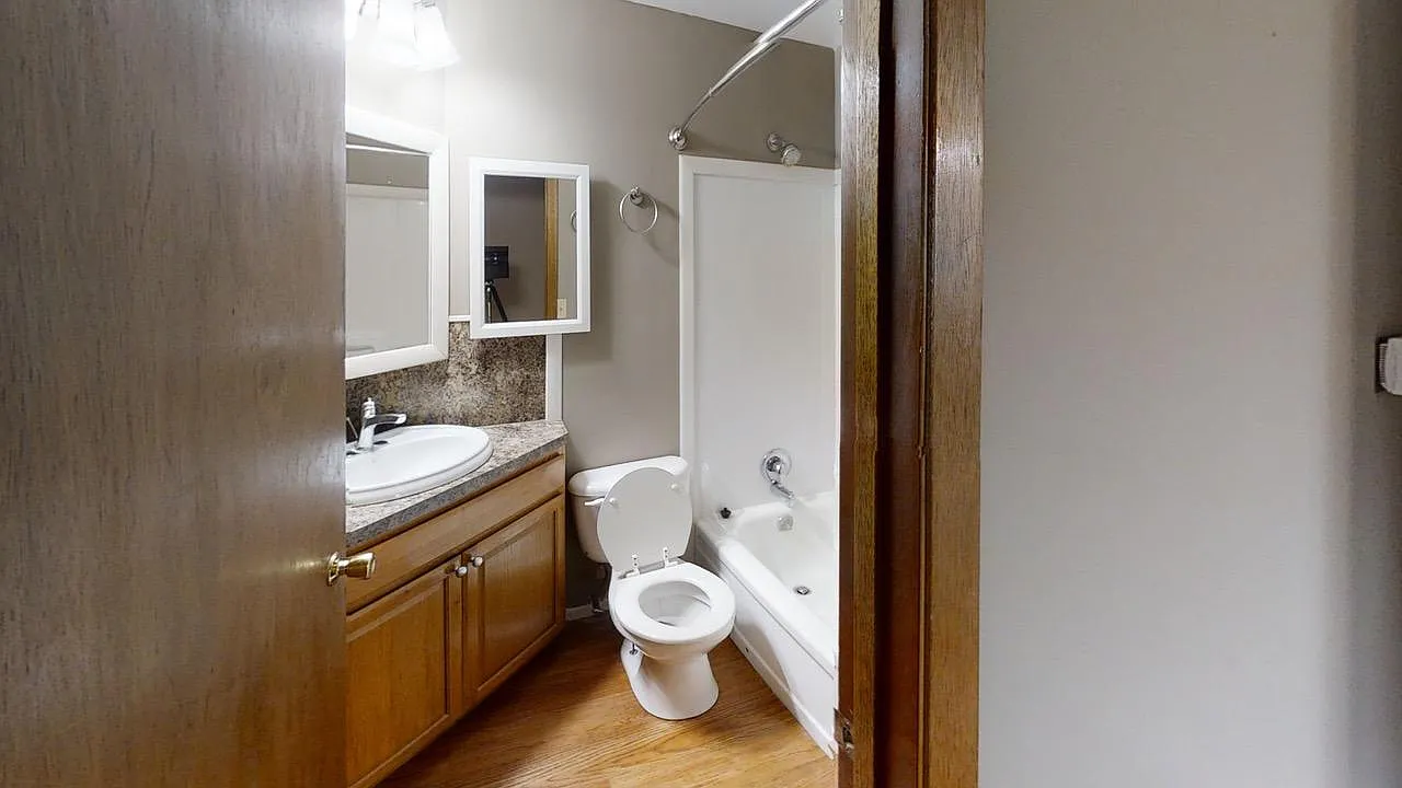 1 bed, 1186 sqft, $850 — Photo 1