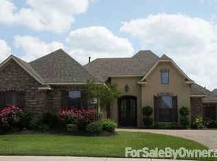 406 Fair Oaks St, Bossier City, LA 71112