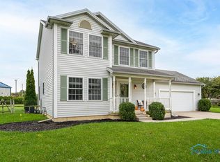 1101 Quail Hollow Dr, Bowling Green, OH 43402