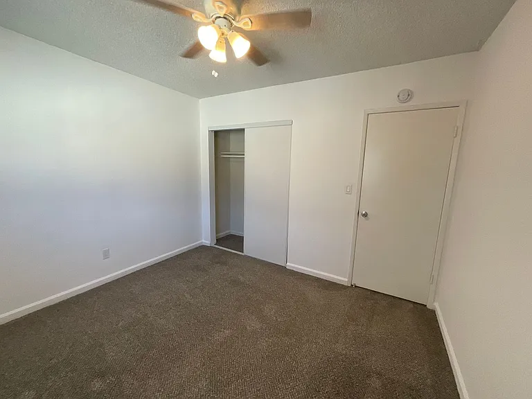 126 E Wilken Way — Photo 22