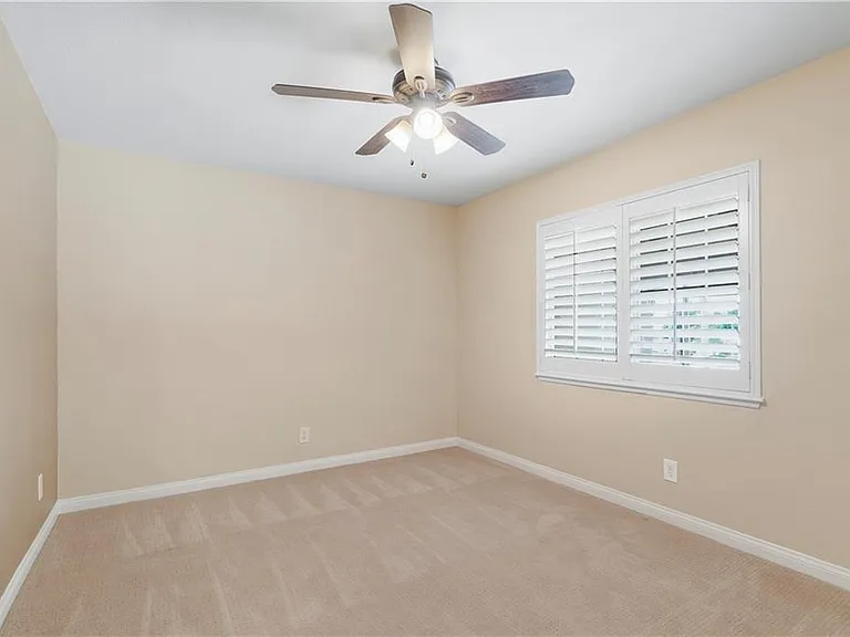 10112 Banyan St — Photo 15