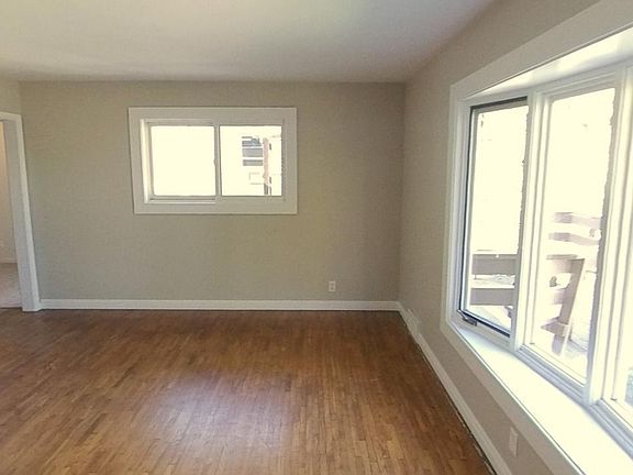 4th image of 509 5th Ave W