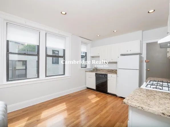 8 Elko St, Brighton, MA