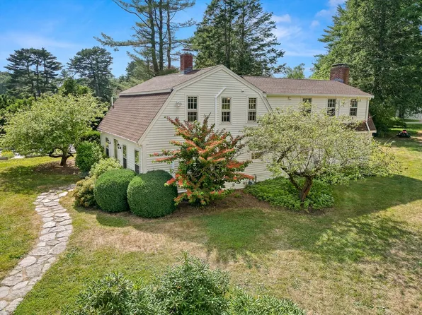 864 Bay Rd, South Hamilton, MA 01982