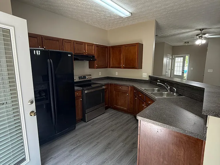 518 Oakside Pl — Photo 13