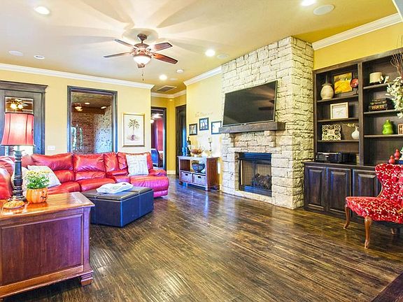 4th image of 15416 Kestral Lake Dr