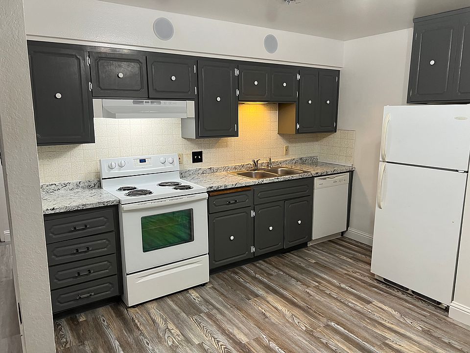 1st image of 3038 N Vagedes Ave #2