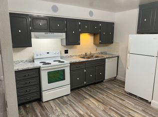 3038 N Vagedes Ave #2, Fresno, CA 93705