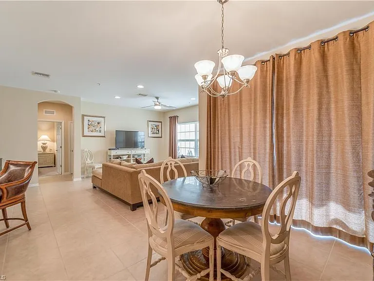 8540 Violeta St #202 — Photo 10