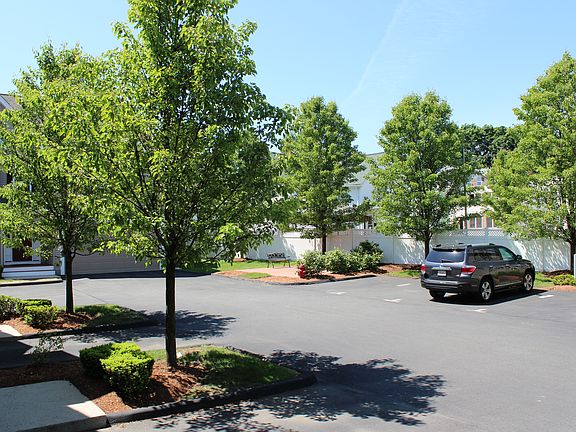 5th image of 360 A Charles St #4