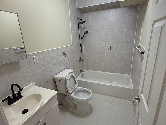4th image of 169A Beach 96 St #1