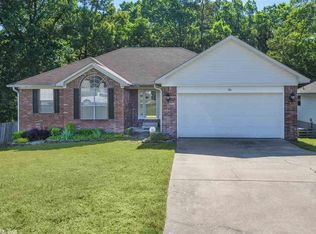 36 Springridge Dr, Little Rock, AR 72211