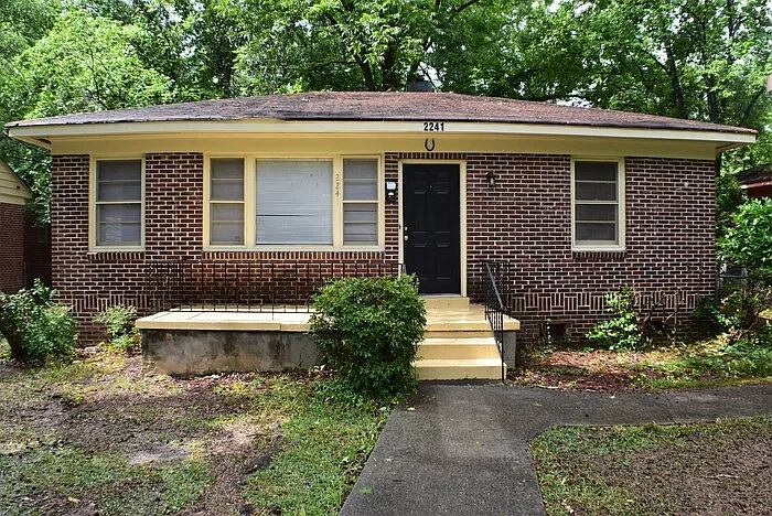 2241 Chappelle St