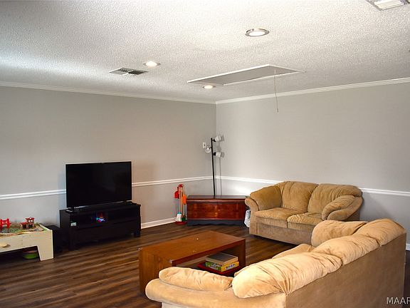 4th image of 6213 Lycoming Rd