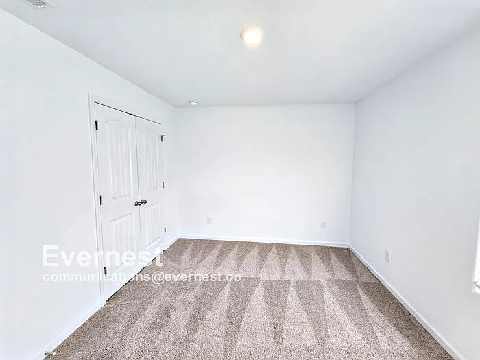 4039 Meredith Woods Ln — Photo 12