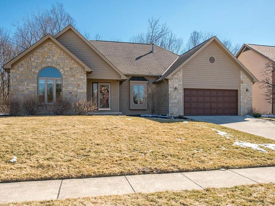 1st image of 648 Reindeer Ln