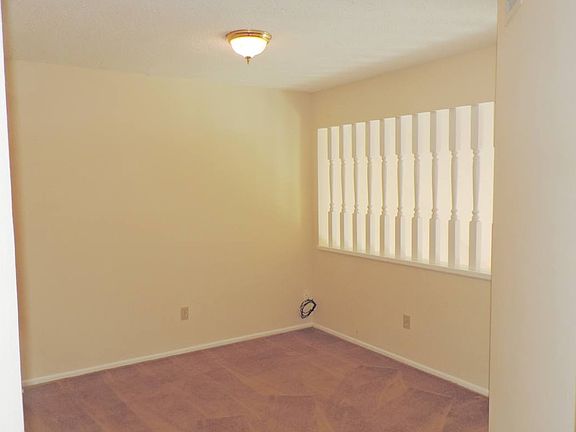 5th image of 2550 W Bird St