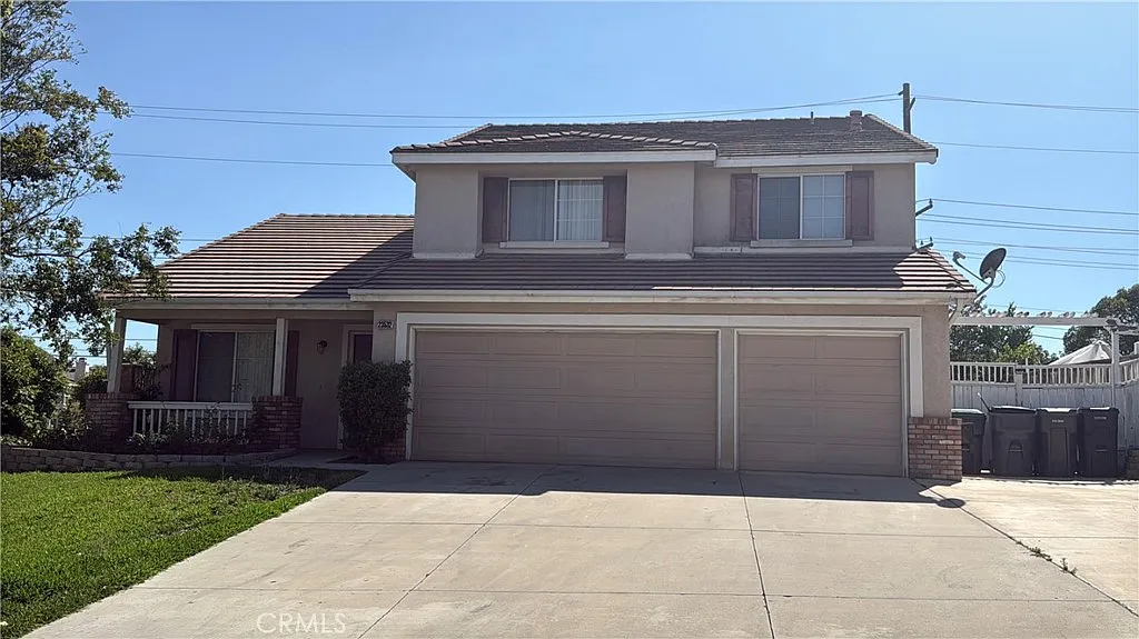 4 bed, 3.5 bath, 2562 sqft, $3,495 — Photo 1