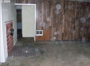 230 SE Grape Ave, Winston, OR 97496