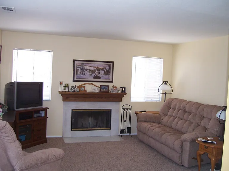 1333 Sherry Pl — Photo 4
