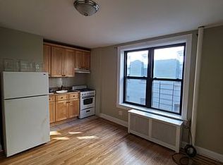 30-71 34th St #3B, Astoria, NY 11103