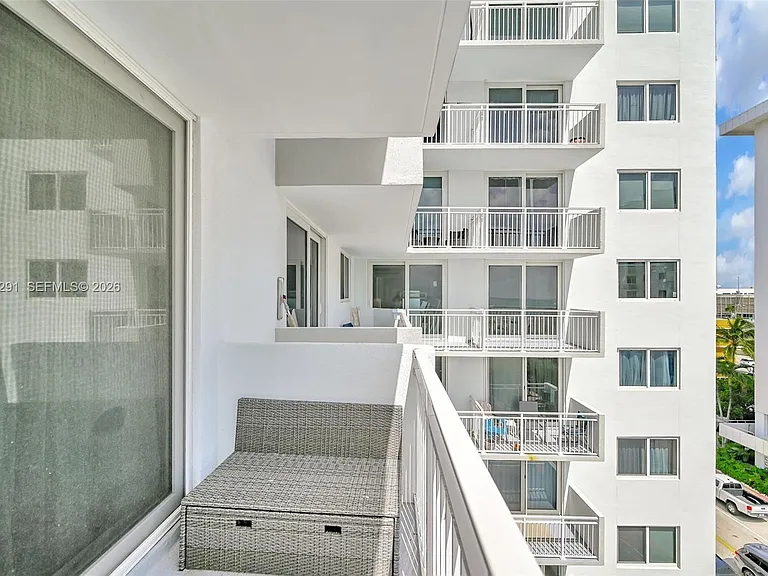 345 Ocean Dr #623 — Photo 13