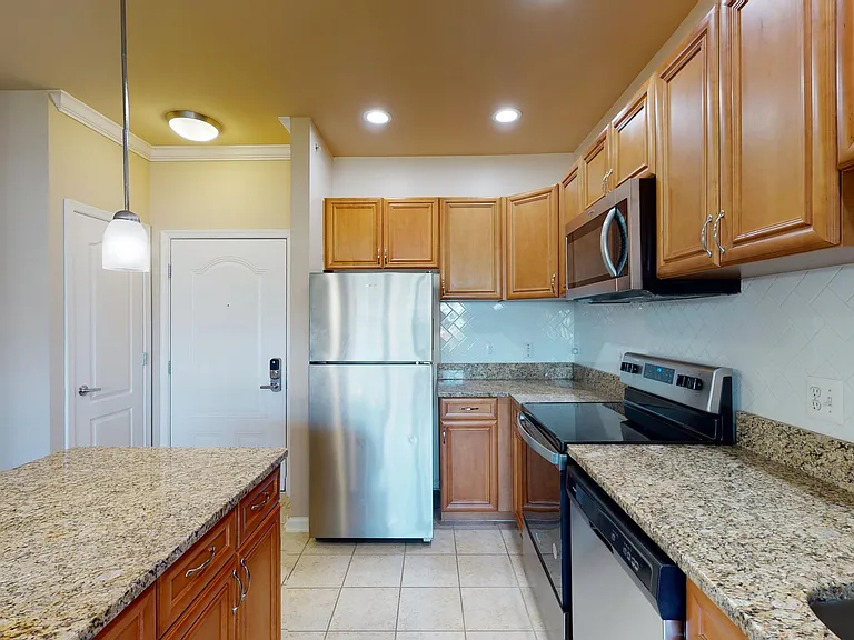 Signal Hill Apartment Homes — Photo 45