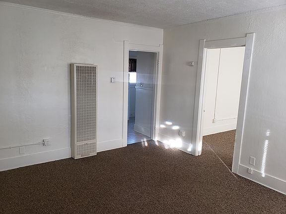 5th image of 1110 E 1st St APT 1