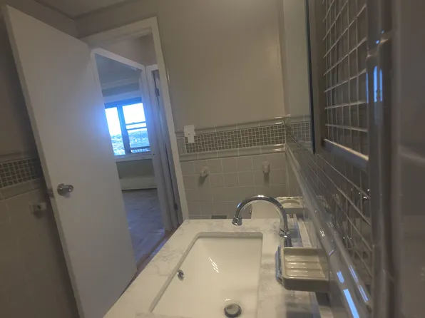 2 Fordham Hill Oval image 16 of 23