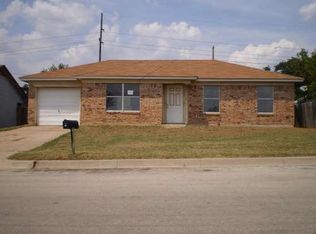5521 Alexander Dr, Fort Worth, TX 76112