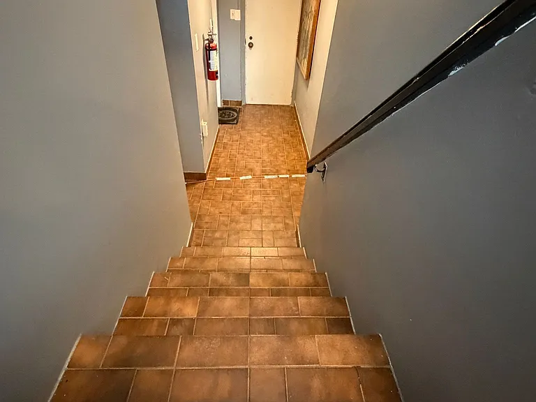 354 Annette St #1 — Photo 10