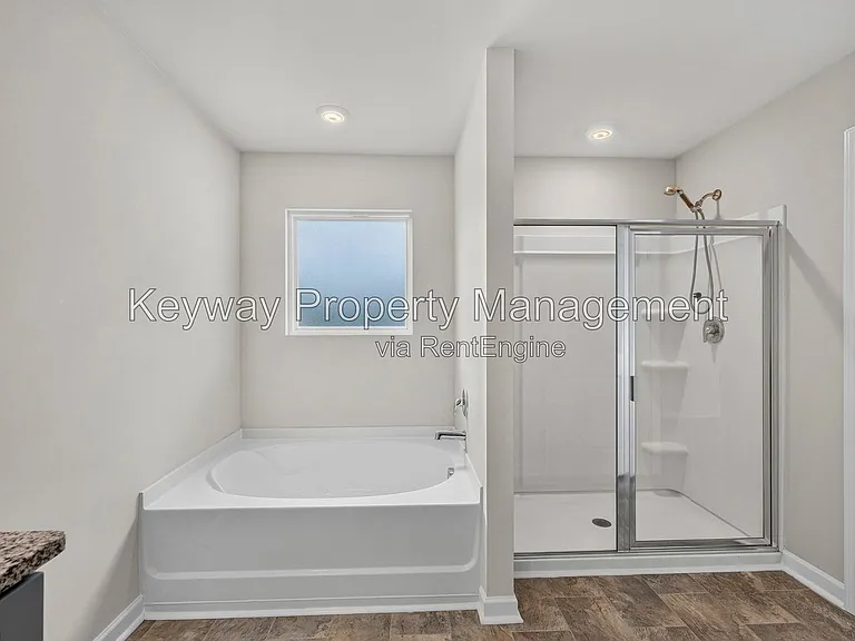411 Shipwreck Dr — Photo 20
