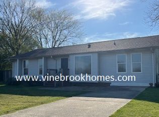 841 Robbie Dr, Moody, AL 35004