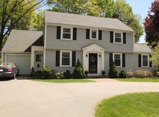 135 Brook St, Wellesley, MA 02482
