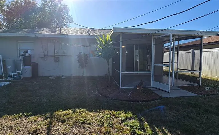 3722 Rosemary Dr #B — Photo 2
