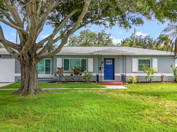 6145 50th Ave N, Kenneth City, FL 33709