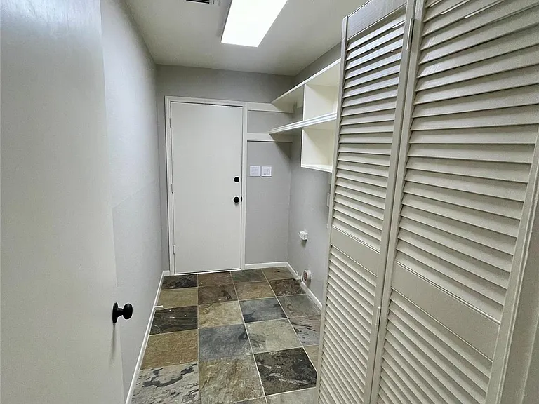 12854 Westhorpe Dr — Photo 9
