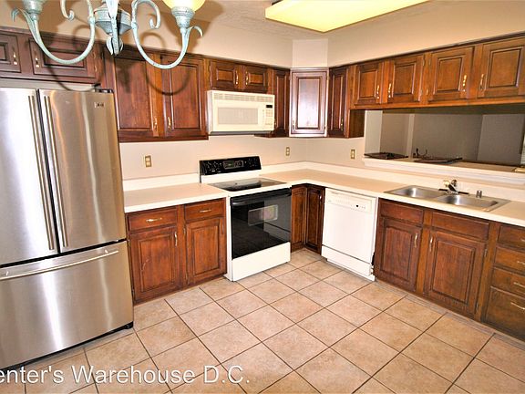 3rd image of 20548 Lowfield Dr
