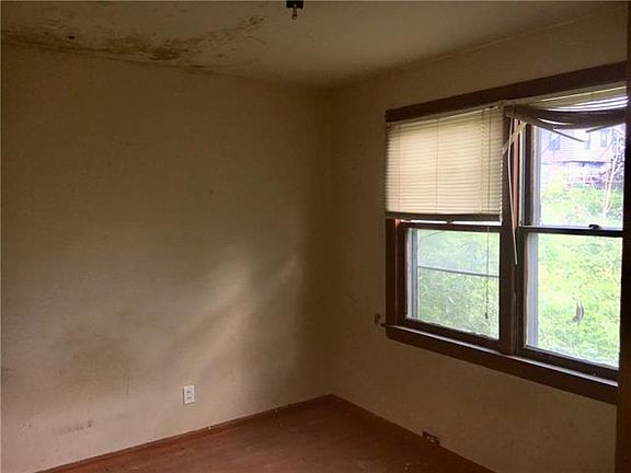 5th image of 1229 S Glenwood Ave