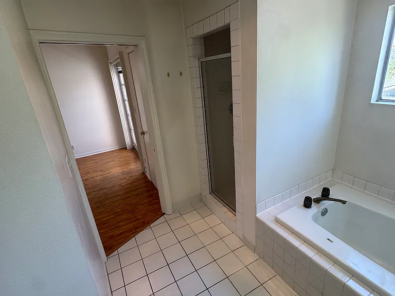 14435 Riverside Dr #3 — Photo 12