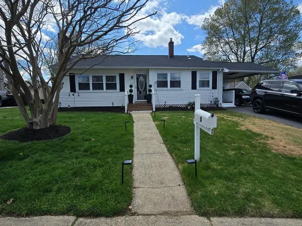 3 Granville Ln, Newark, DE 19713