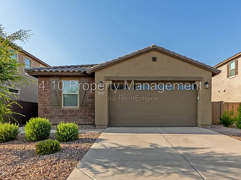 2222 E Palmdale Ln — Photo 1