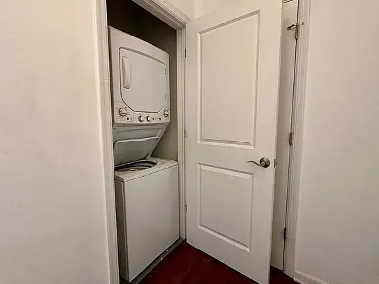 24 Bland Ct #11 — Photo 5